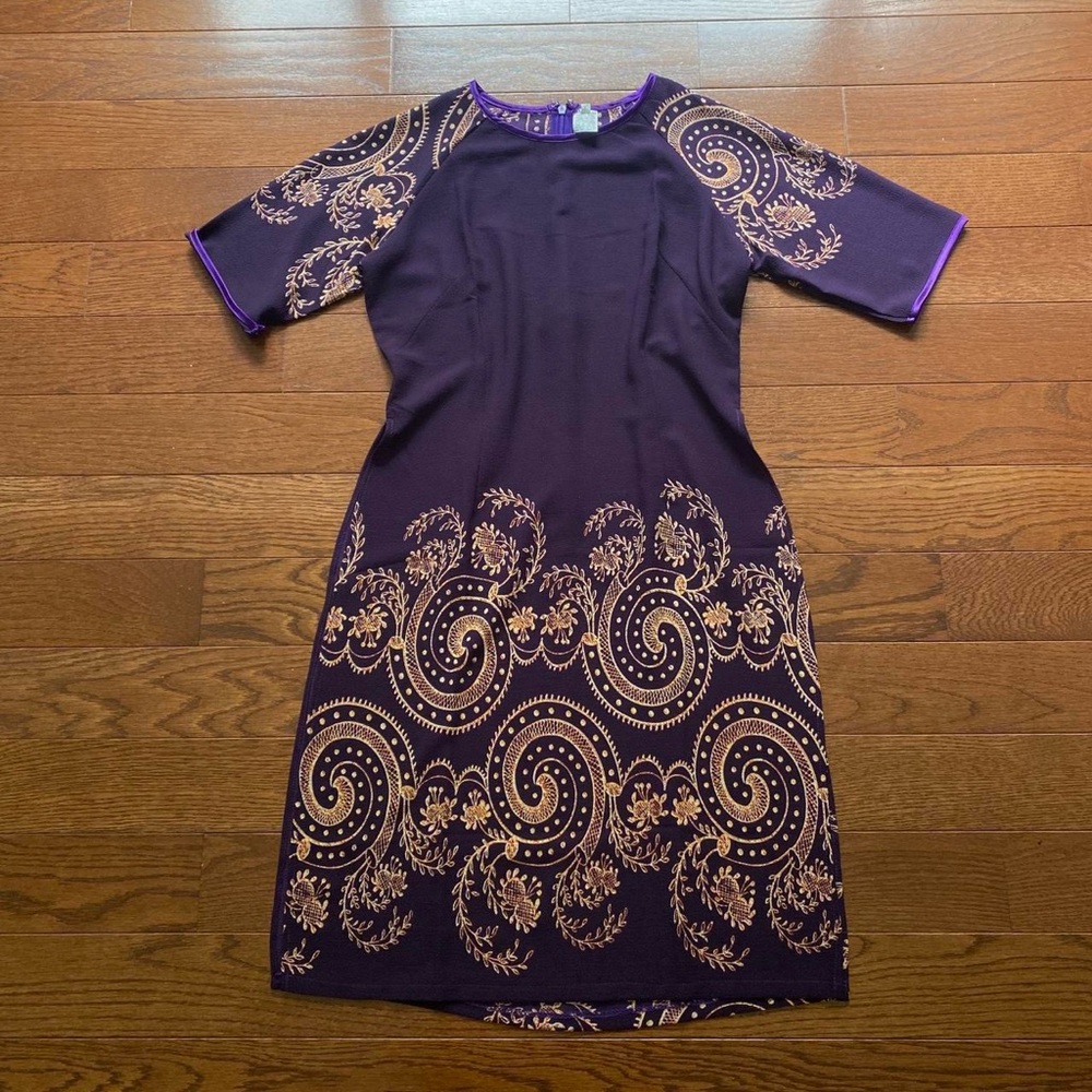 Kim Lai Ao cách Tân Purple with Gold Designs L